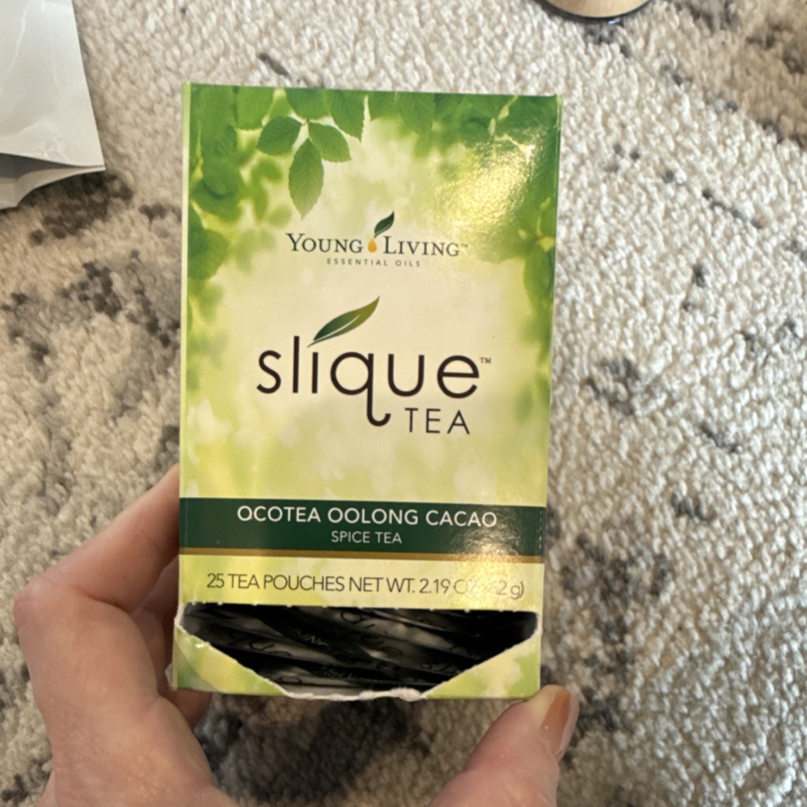 Young Living Slique Tea Ocotea Oolong Cacao Spice Tea, 25 Bagged Pouches, 2.19oz