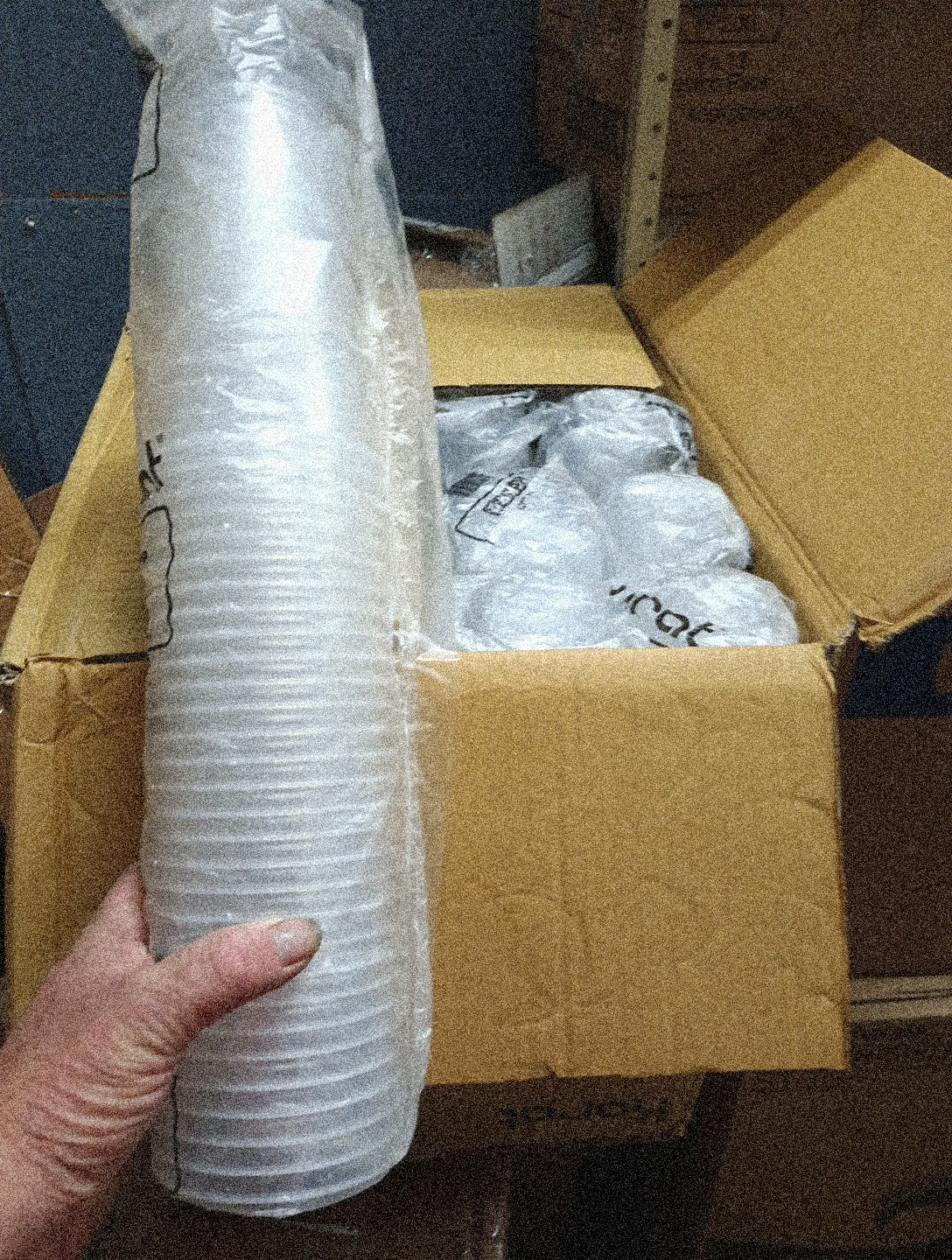 Karat CKPP32 32 oz. PolyPro (PP) Plastic Cups - Translucent (600ct,   106