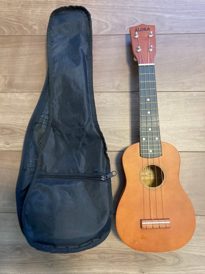 ALOHA ukulele with case