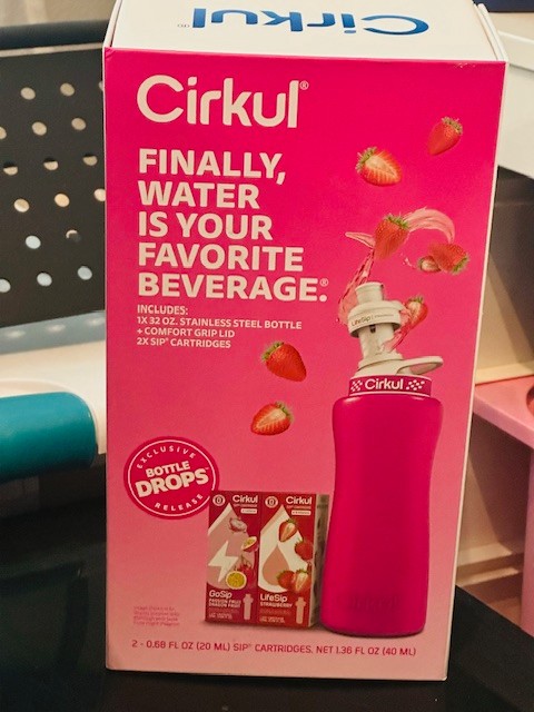 Cirkul Stainless Steel Rose Gold Bottle with Lid and 2 Flavor Cartridges - 32oz