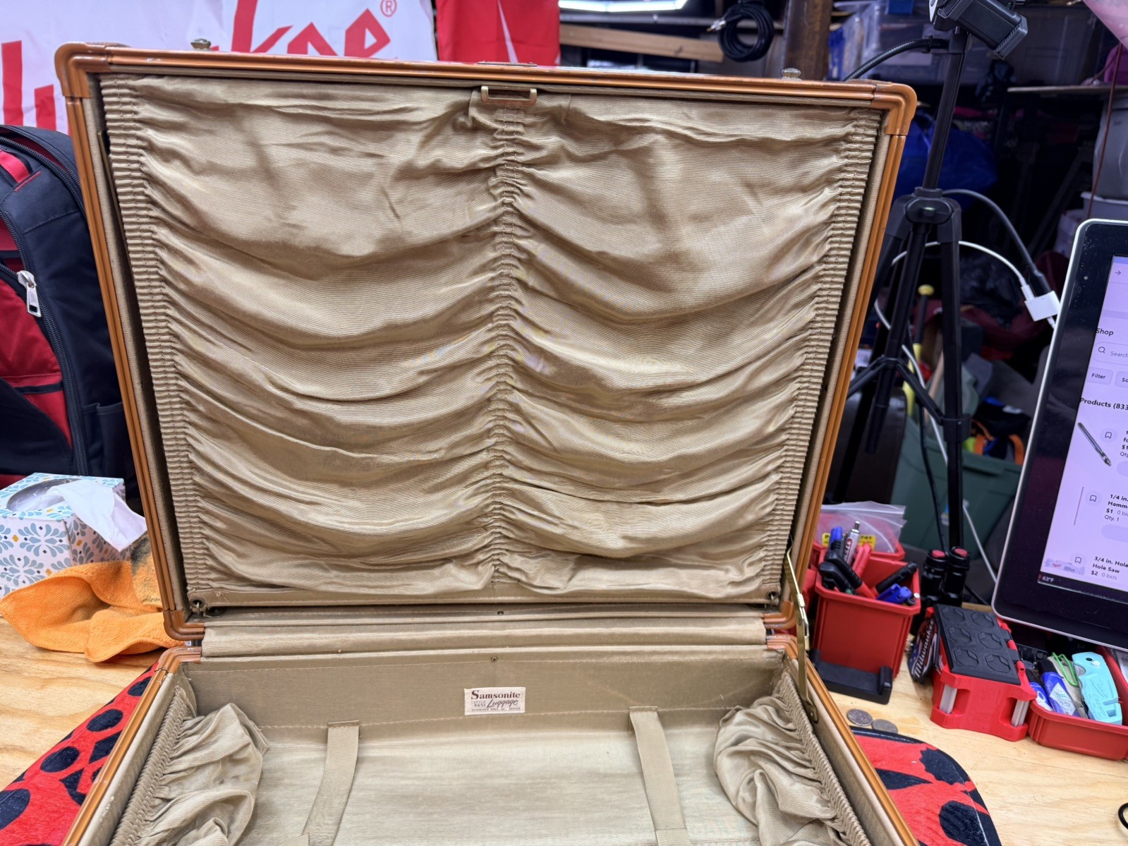 Vintage 1950 Samsonite Shwayder Brothers Brown Suitcase Luggage original hangers