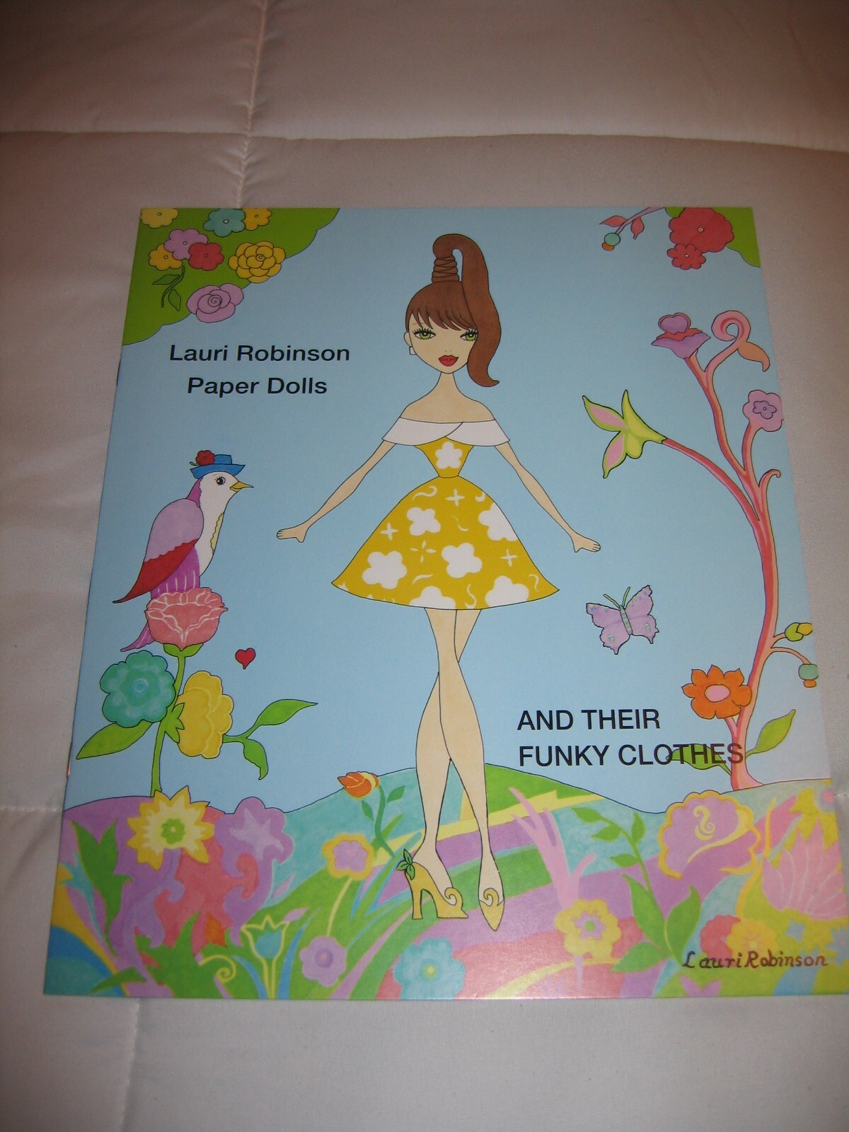 Vintage 2000 B Shackman Lauri Robinson Paper Dolls Their Funky Clothes Book NEW