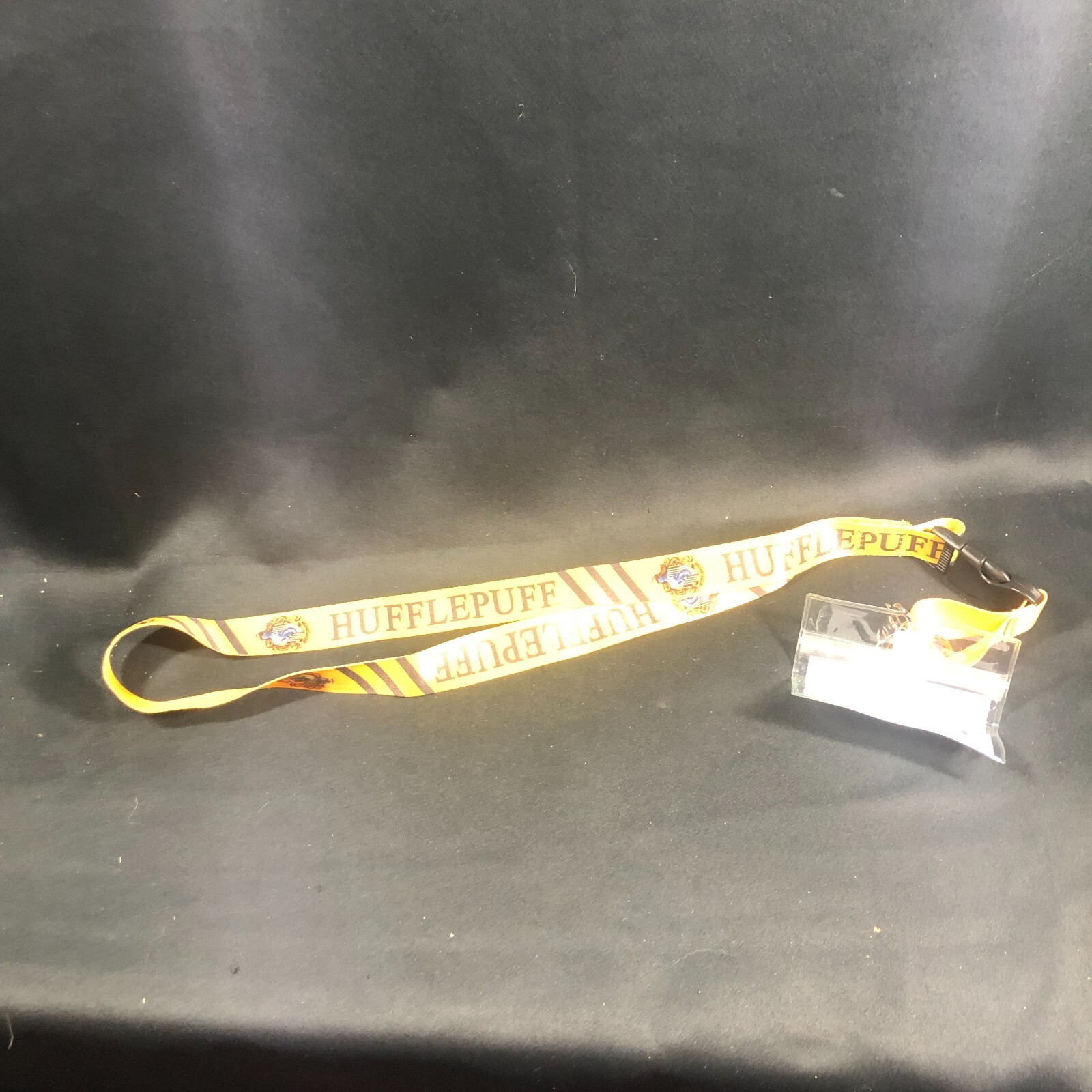 Universal Studios Wizard World of Harry Potter Hufflepuff NWT