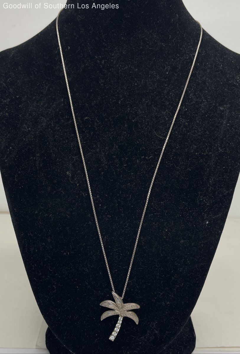 Sterling Silver Palm Tree Pendant Box Link Necklace - 4.41g