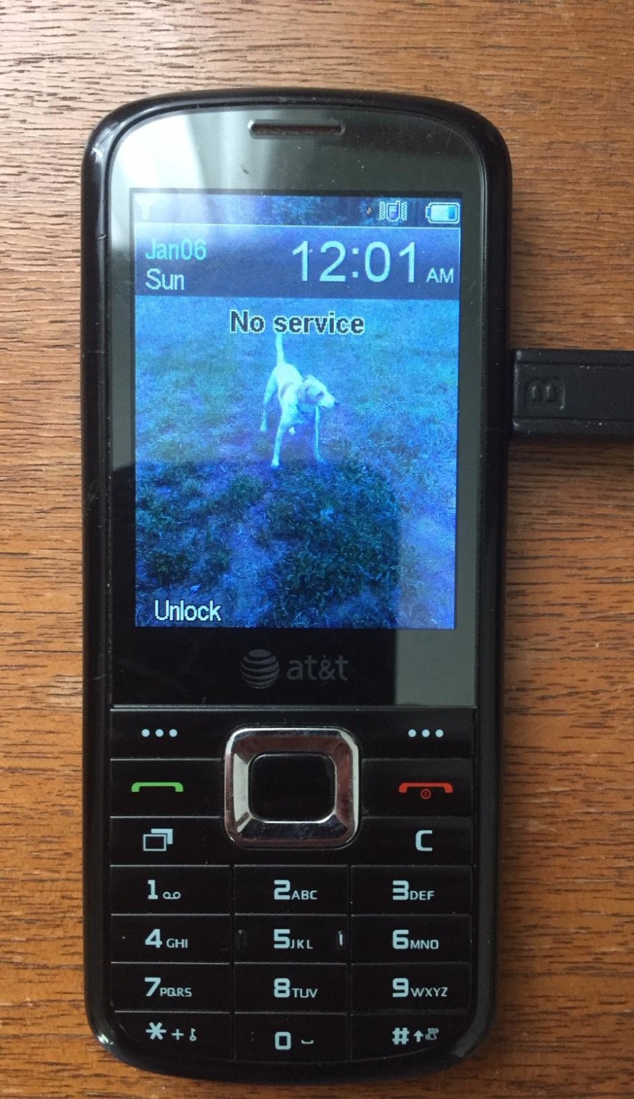 Vintage Collectable AT&T F-160 Cellular Bar Phone & Charger