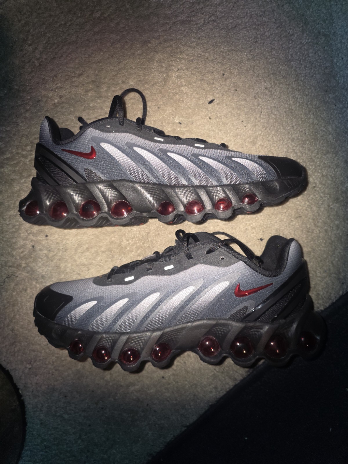 Brand New Nike Air Max Dn8 Sz 7 (Gs)