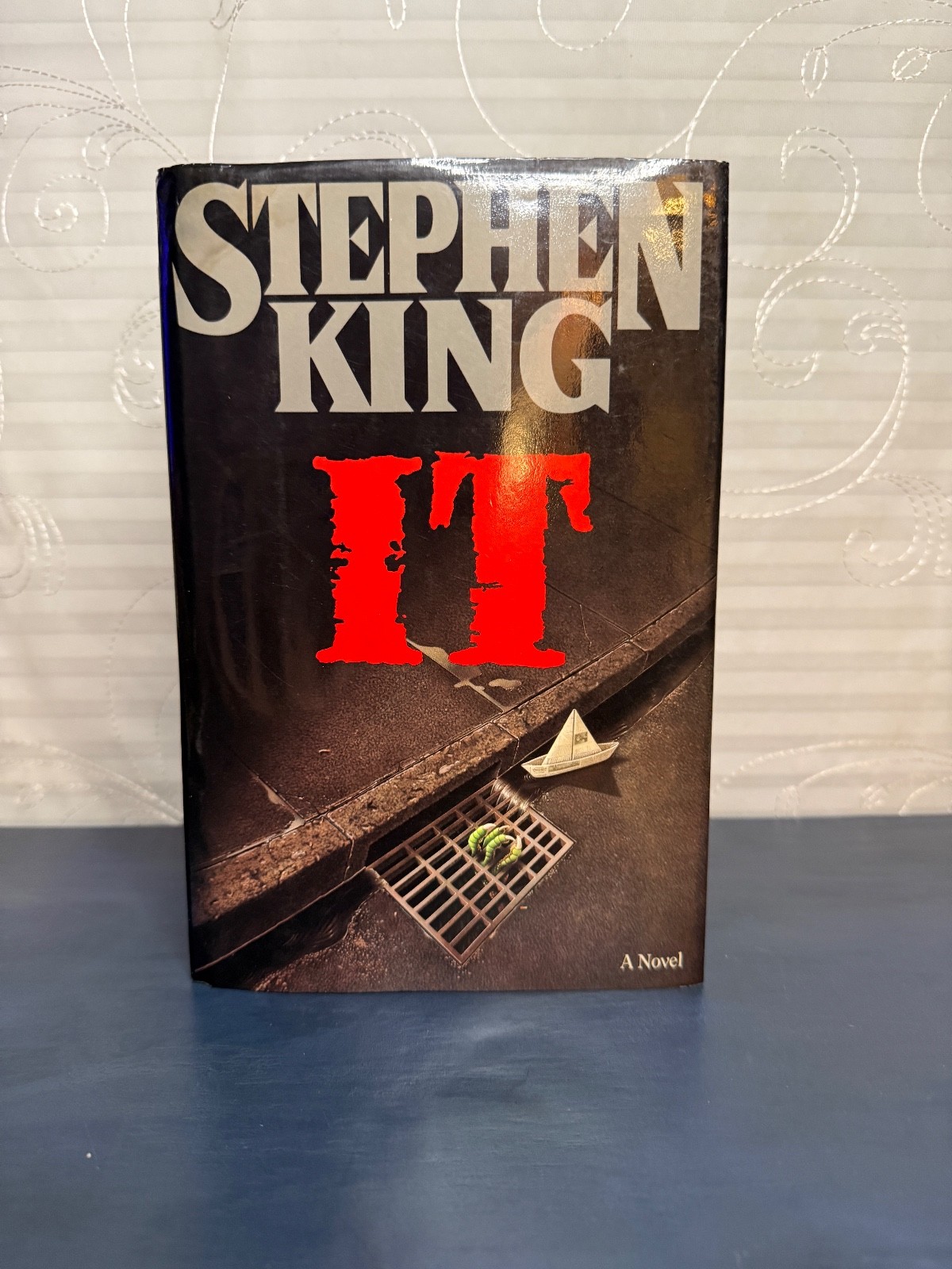 IT-Stephen King-First Edition-Hardcover-D.J. (Water Damage-Check Photos)