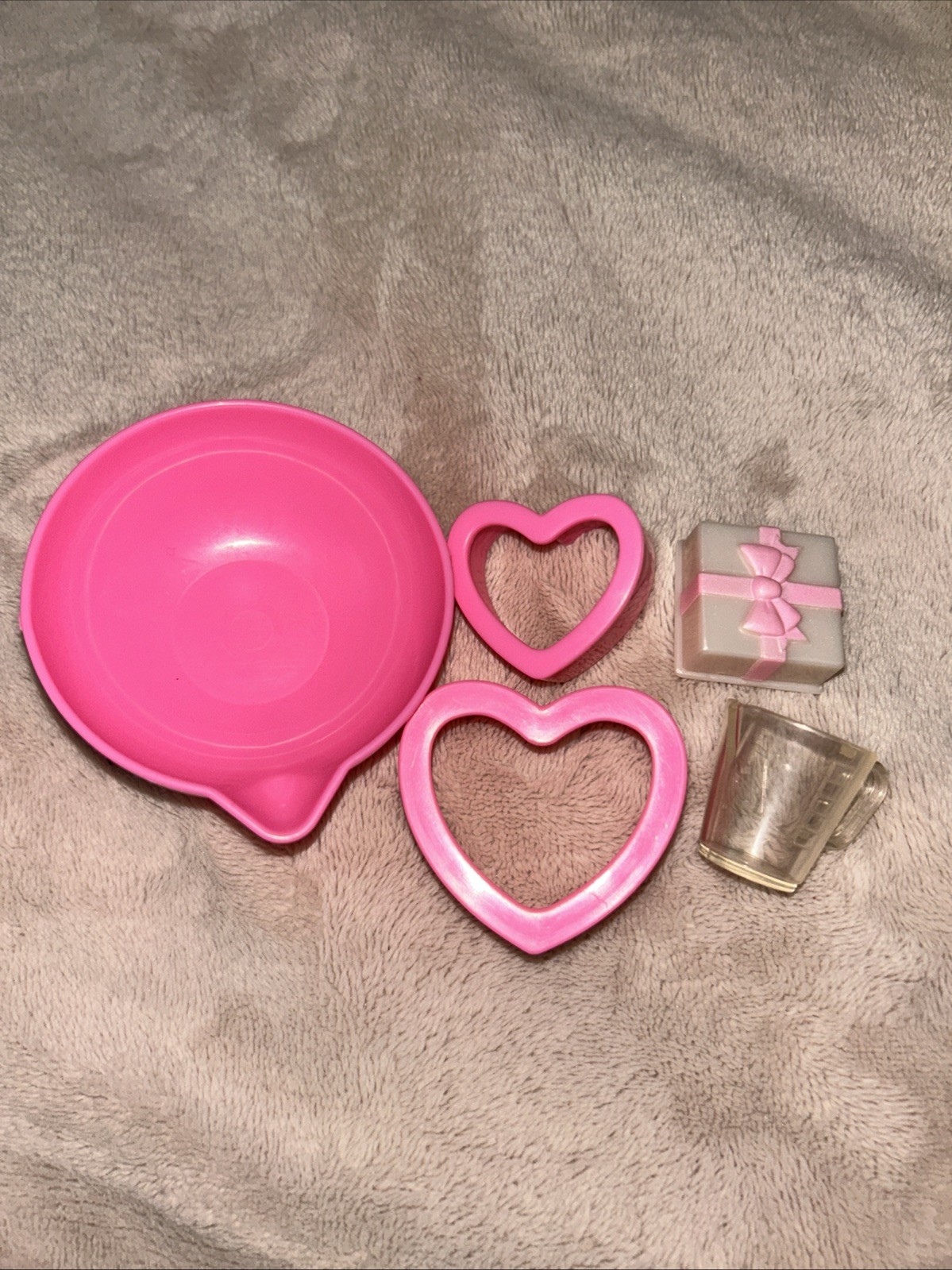 Vintage Barbie Accessories Lot - Bowl, Heart Molds Measuring Cup & Present