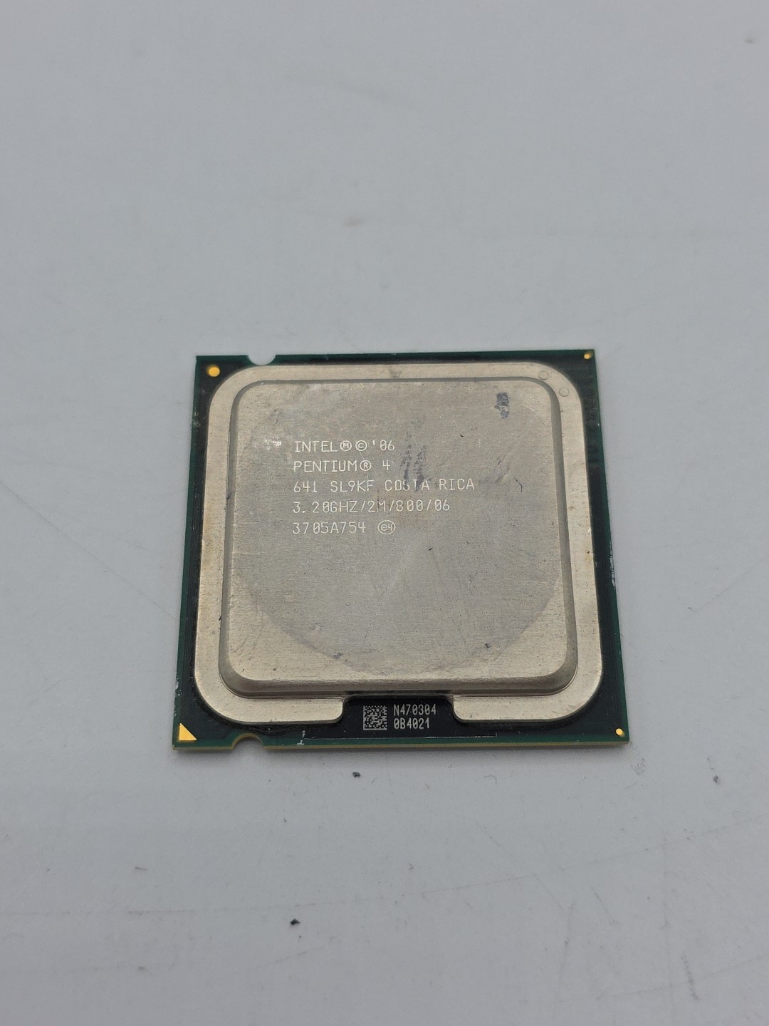 INTEL PENTIUM 4 641 Socket 775 SL9KF 3.20GHZ CPU PROCESSOR