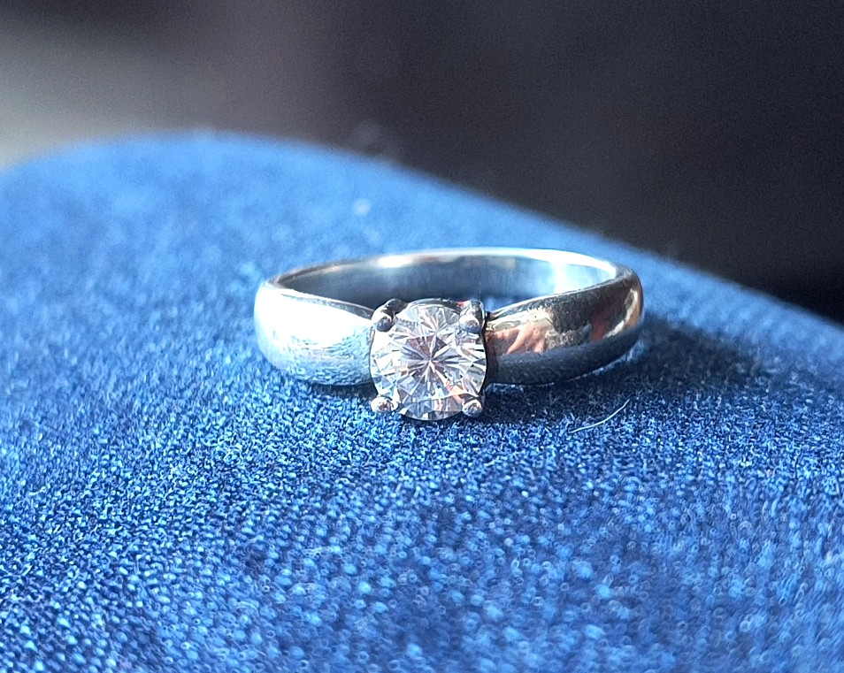 Vintage Solitaire Engagement Ring - Sterling Silver 925, Simple Minimalist STyle