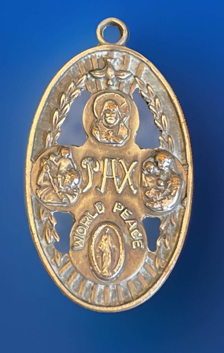 Vintage Catholic PAX World Peace 4 Way Oval Silver Tone Medal