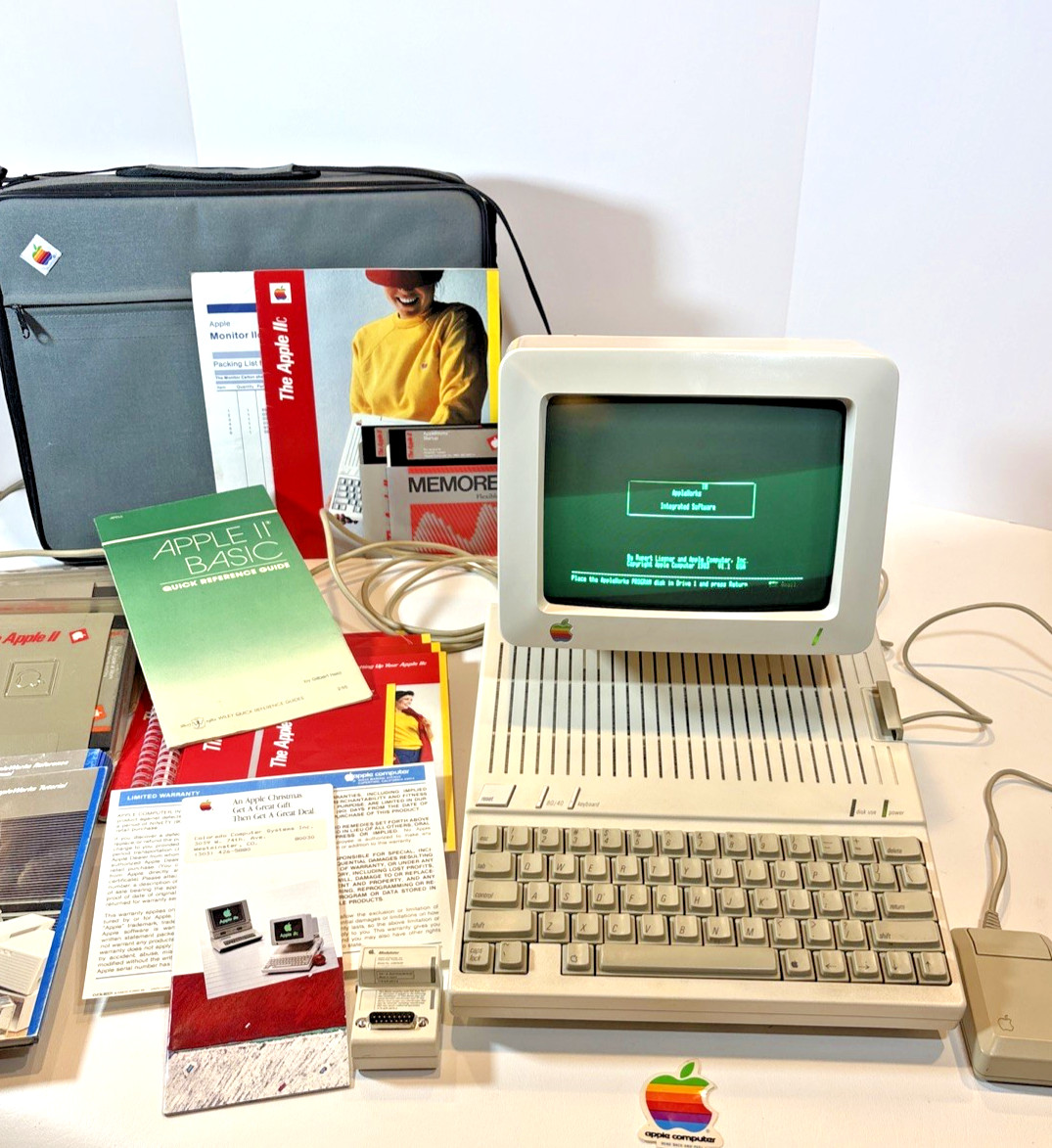 Vintage Apple IIc A2S4100 W/ Monitor, Stand, Mouse, Bag, Software, Docs - SHARP!