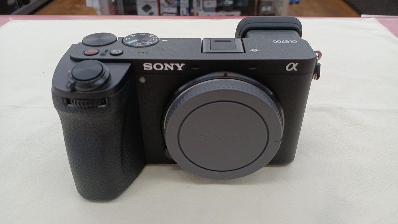 Sony ILCE-6700 Mirrorless Camera 26MP 4K Video SDXC Used From Japan