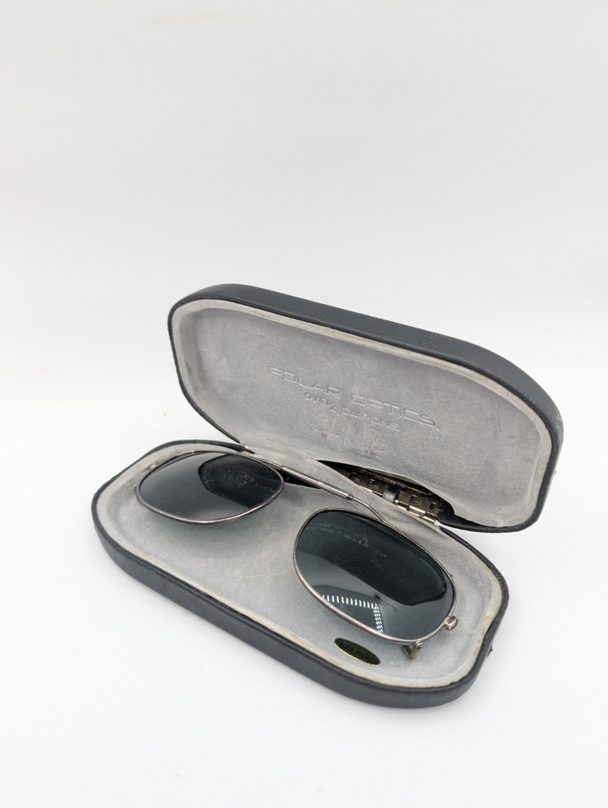 Polar Optics Polarized Clip On Expandable Sunglasses With Clam Shell Hard Case