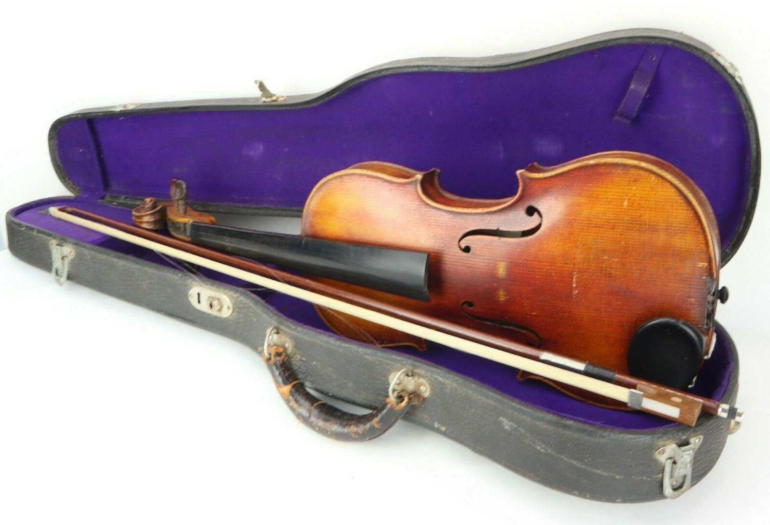 Antique Violin Copy of Antonius Stradivarius Made in Checko-Slovakia, Case & Bow