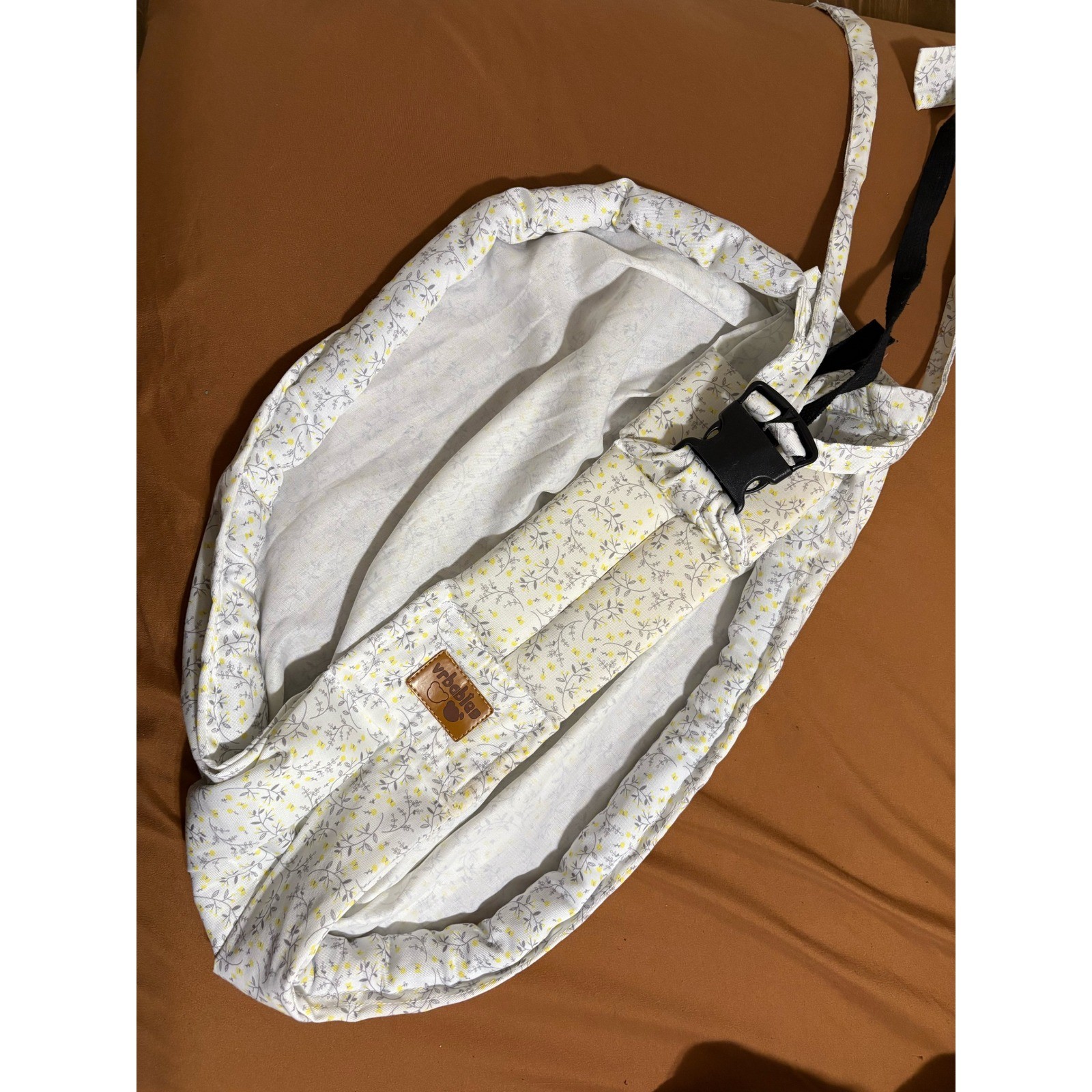 Vrbabies Baby Sling Carrier Floral Print Adjustable Buckle Infant Wrap White