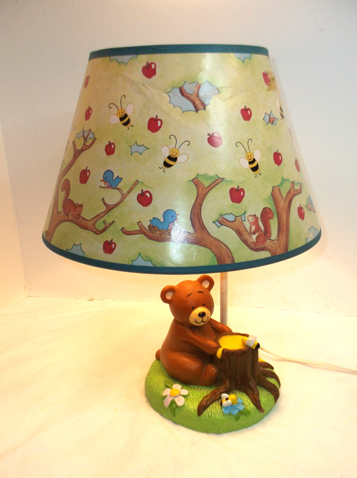 Vintage BABY NURSERY LAMP Bears  Wildlife 15 1/2" H