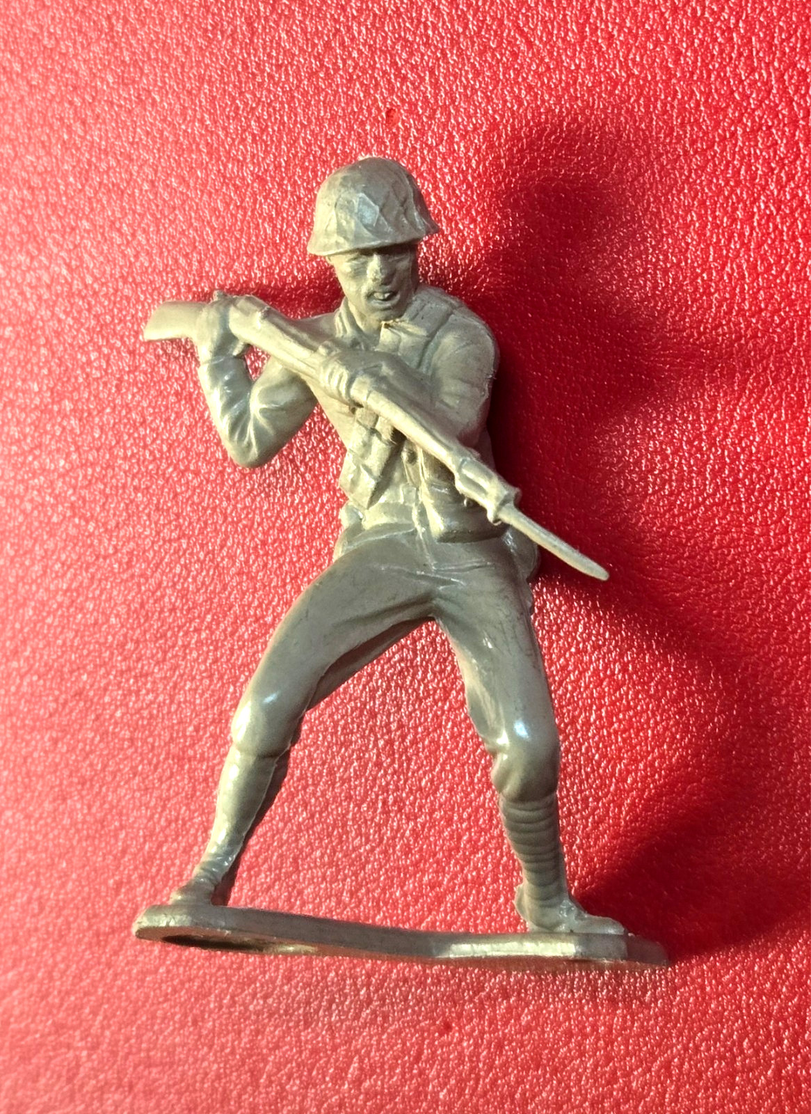 Vintage Japanese WWII Louis Marx 2.5" Plastic Soldier 1963 - Tan