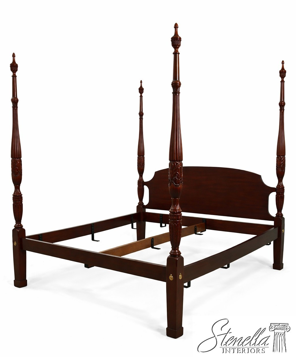 72014: HENKEL HARRIS King Size Mahogany Carved Poster Bed