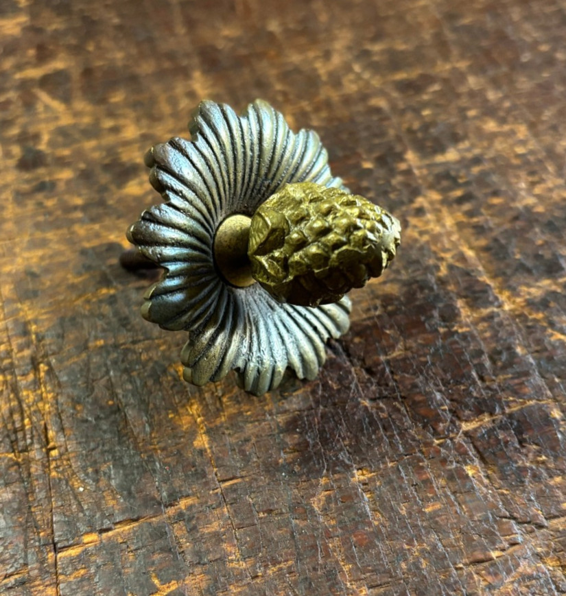 Vintage Ornate Cast Brass Finial Deorative Acorn Style Decorative End Piece