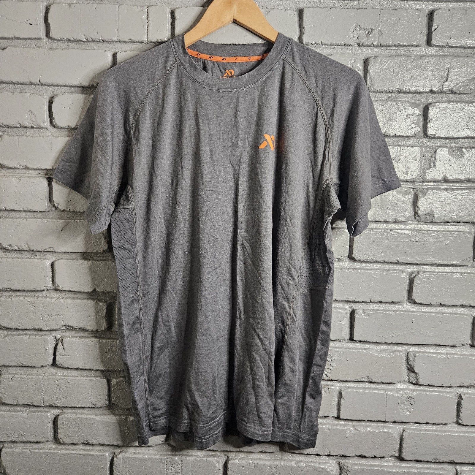 First Lite Mens Shirt Medium Wick Short Sleeve Crew Ultralite 150 Aerowool 