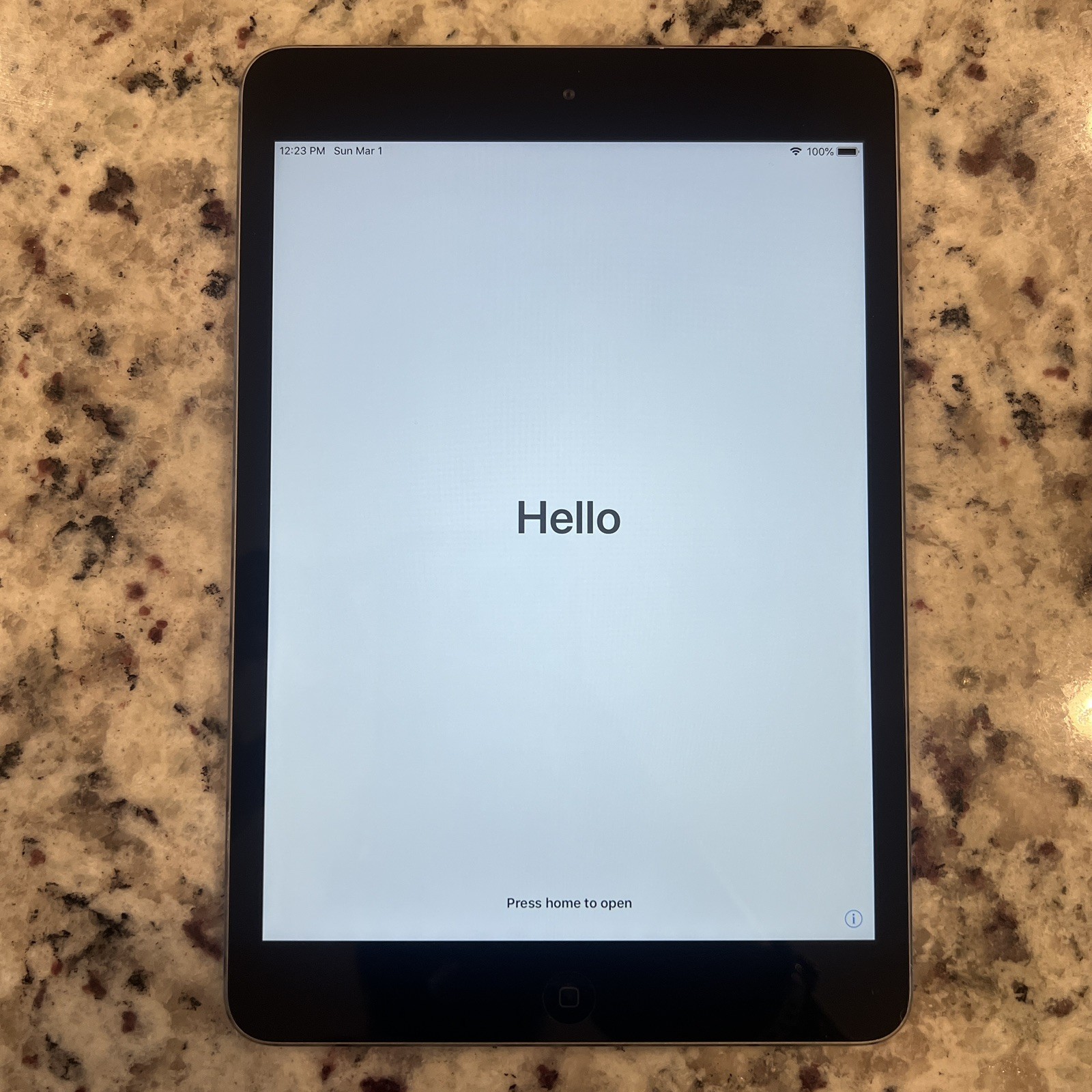 Apple iPad mini 2 WiFi A1489 As Is Parts Only READ Description 