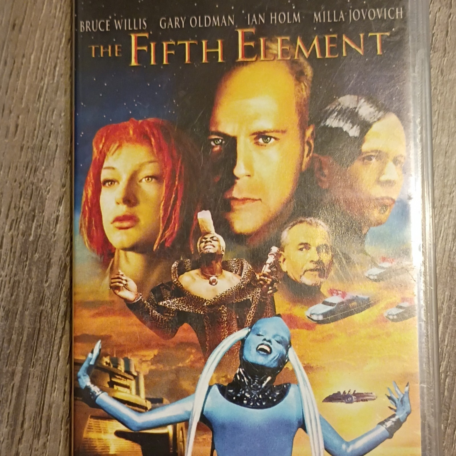 Columbia Pictures The Fifth Element DVD Widescreen Sci-Fi Willis Jovovich Oldman