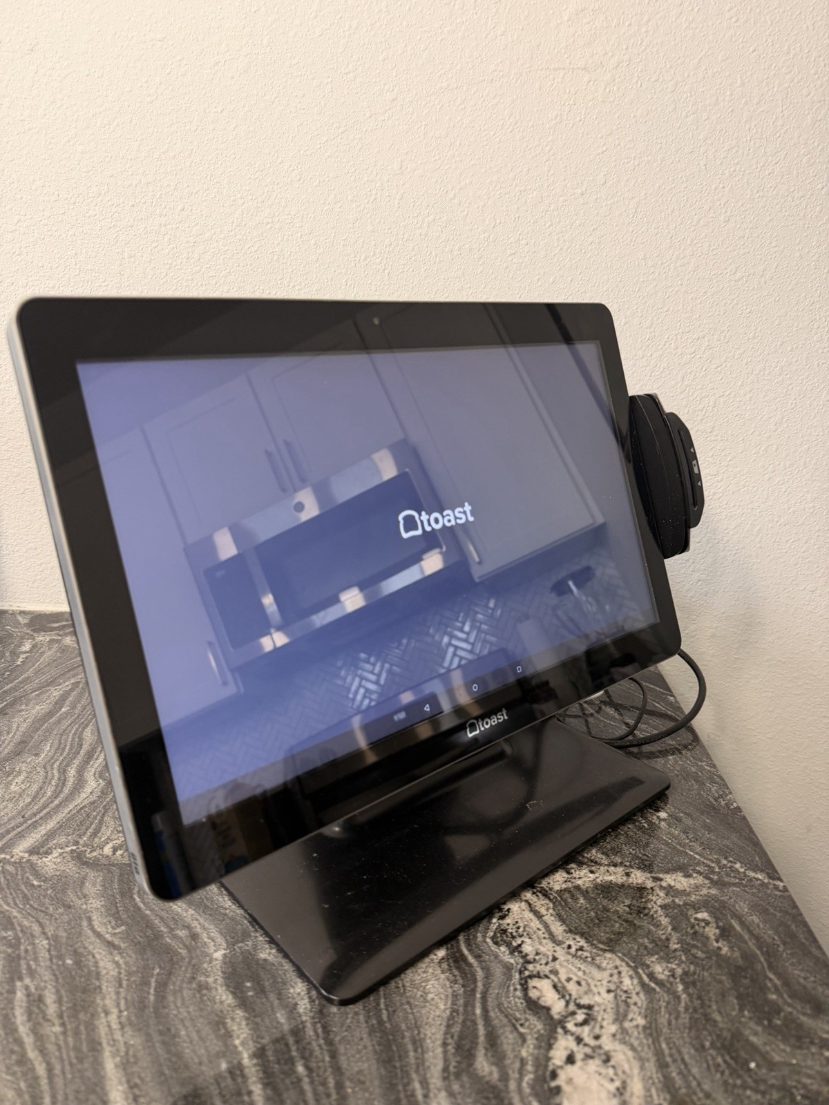 ELO-I3-15STD TOAST 15" POS TERMINAL MONITOR W/ STAND