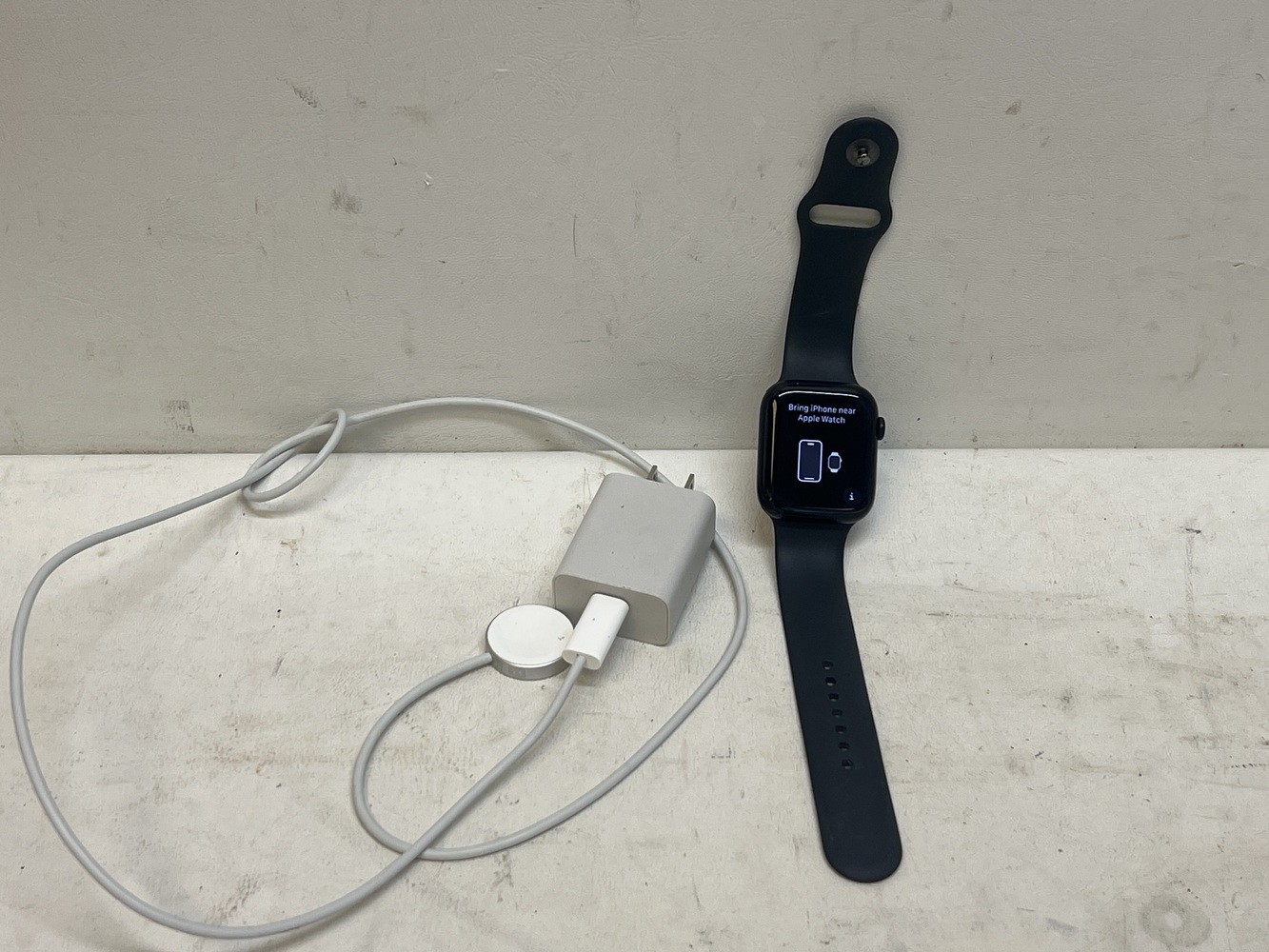 Apple Watch Series 8 GPS 45mm Aluminum Case Midnight MNVL3LL/A