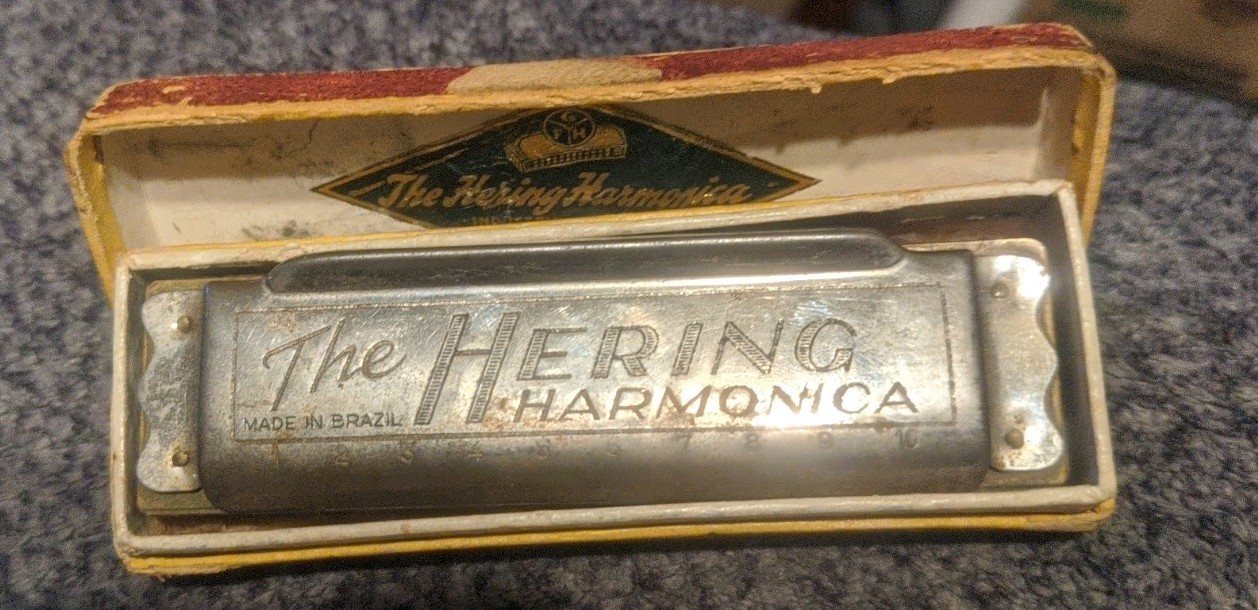 Vintage Hering Harmonica Key of C (DO) w/ Original Box – Engraved – Brazil