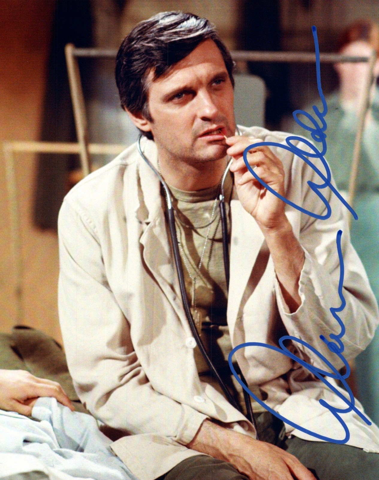 Alan Alda MASH Doctor Serious Pose Signed Autographed Photo Authentic 8X10 COA