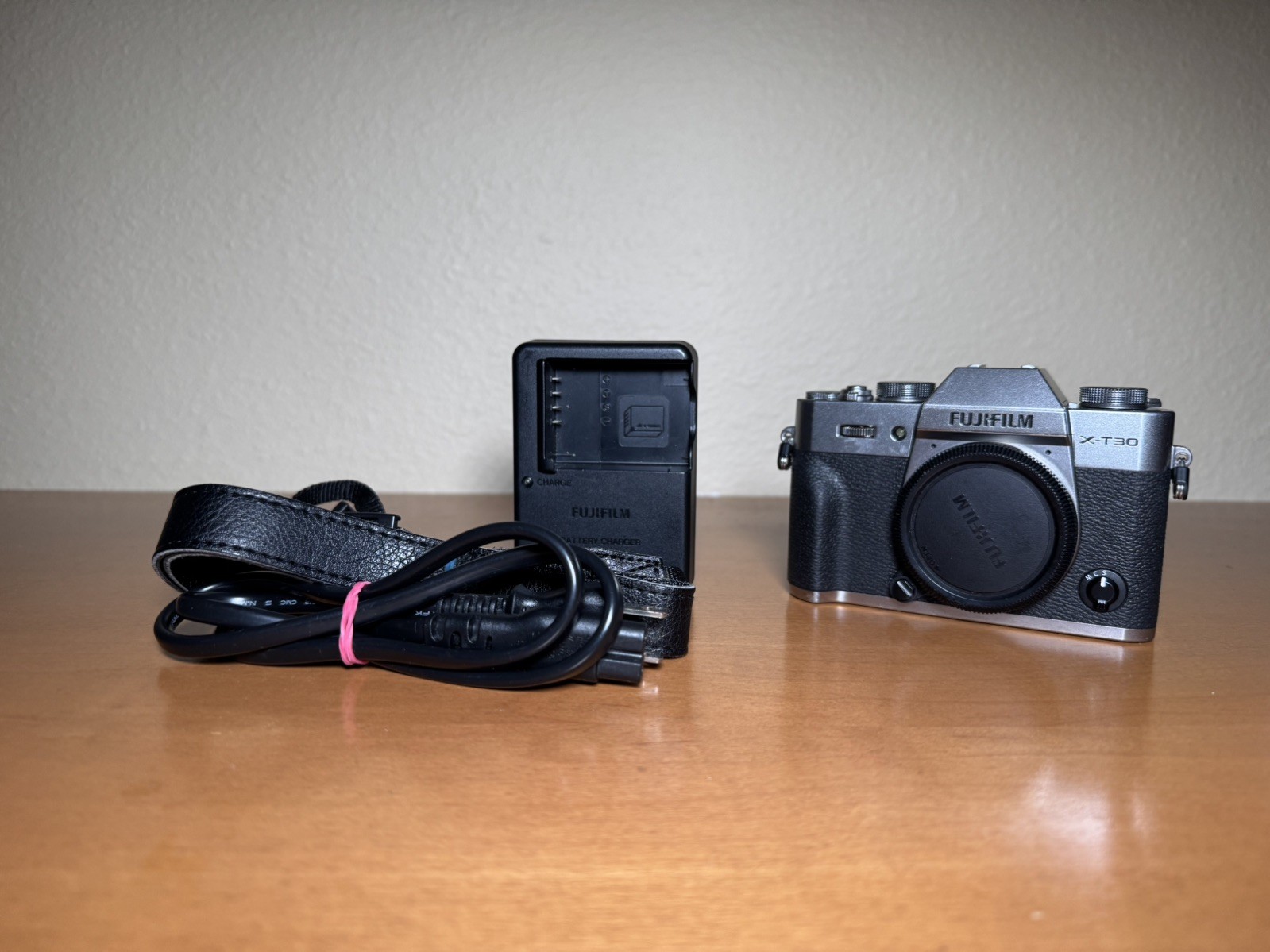 Fujifilm X-T30 II 26.1MP Mirrorless Digital Camera Body (4,728 shots) [NEARMINT]