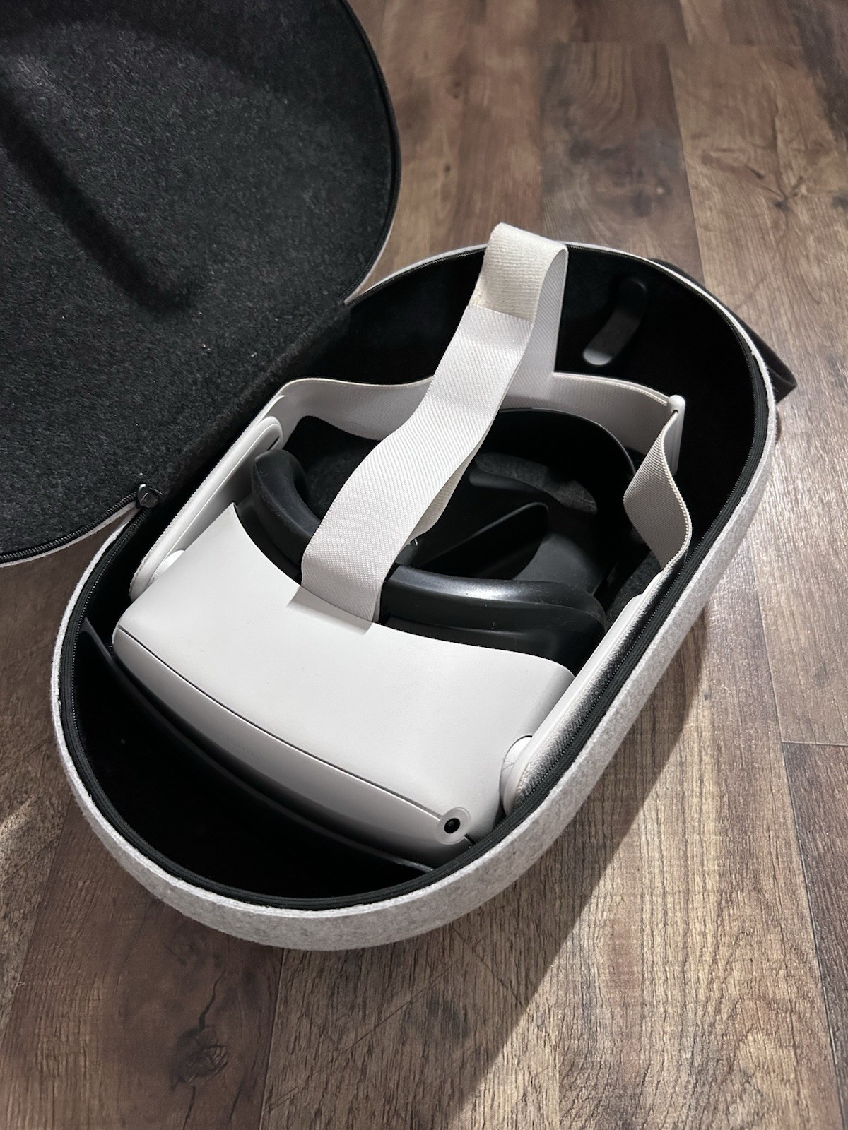 Meta Quest 2 - 128GB - Headset Only - w/ Carrying Case