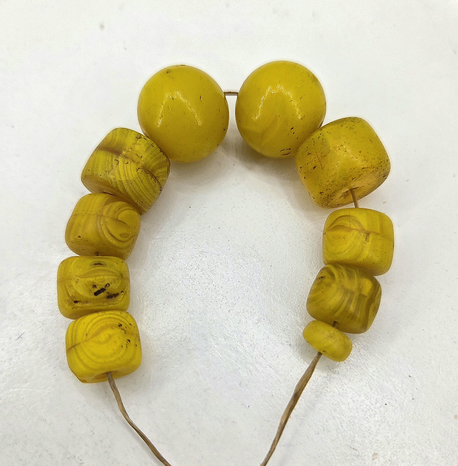 LOT Antique Trade Beads Phenolic Resin Yellow Vintage Strand African Large Round