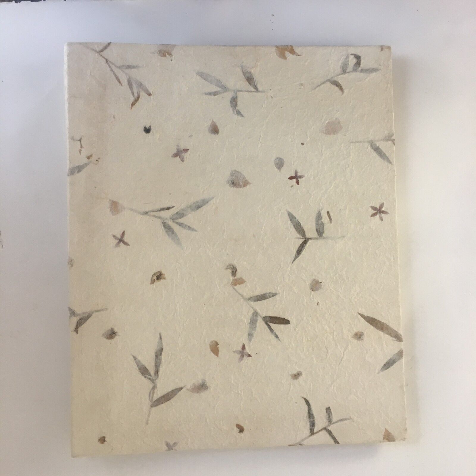 Hand Crafted Mulberry Paper Flowers Scrapbook Book Hutchings Patrick 12" x 15"