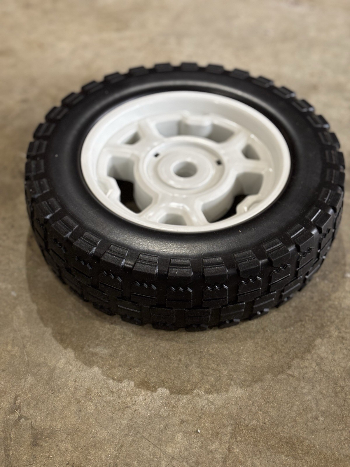 Scott's Elite Spreader Broadcast Seed 80-lb Replacement Wheel. New