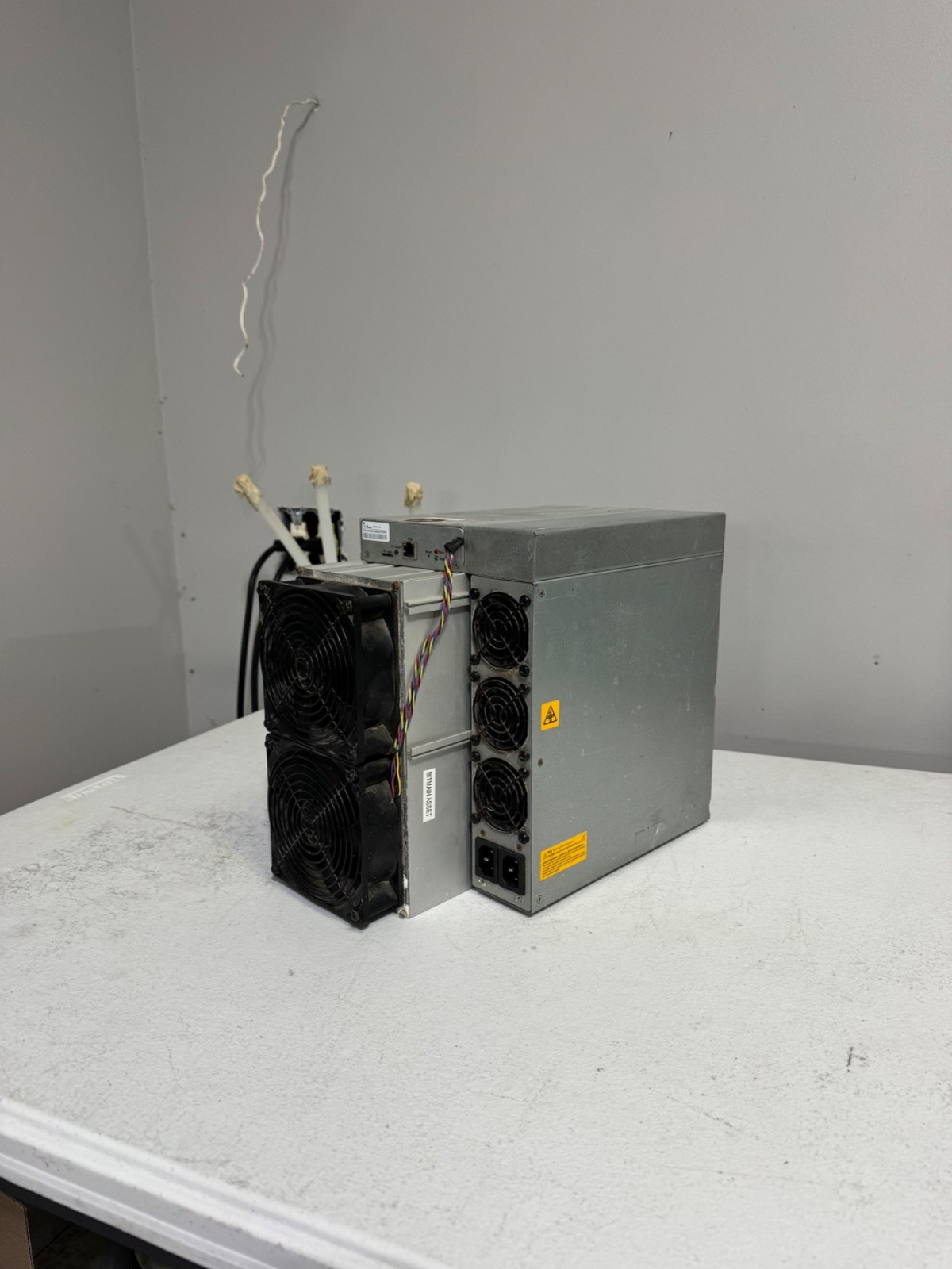 Bitmain Antminer S19 XP 141TH 141T SHA-256 BTC Bitcoin Miner