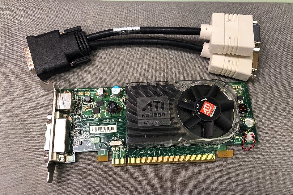 ATI Radeon B629 PCIe Low Profile Graphics Card 102B6290200  0Y104D WITH CABLE