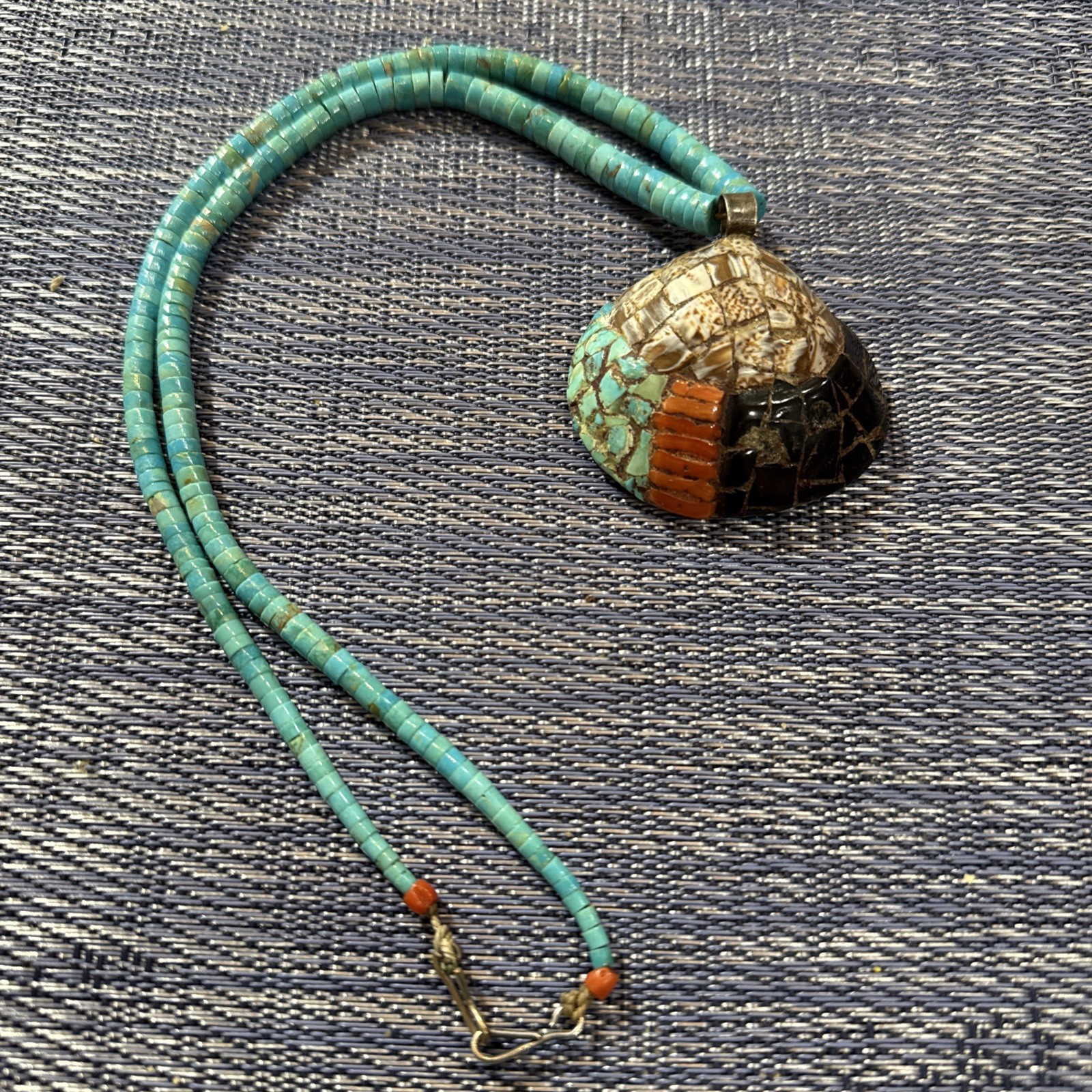 Santo Domingo Pueblo Kewa Shell Gemstone Necklace, Vintage Native American