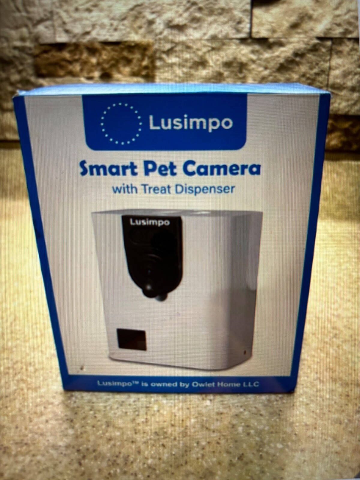 NEW - LUSIMPO Pet Camera with Treat Dispenser