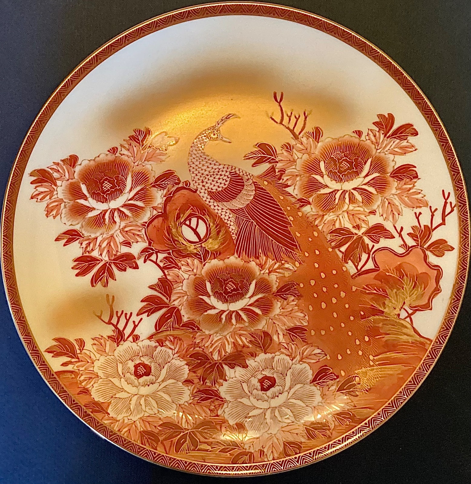 ~JAPAN -A Superb 10” Japanese Export Red & Gold Kutani Porcelain Charger / Plate