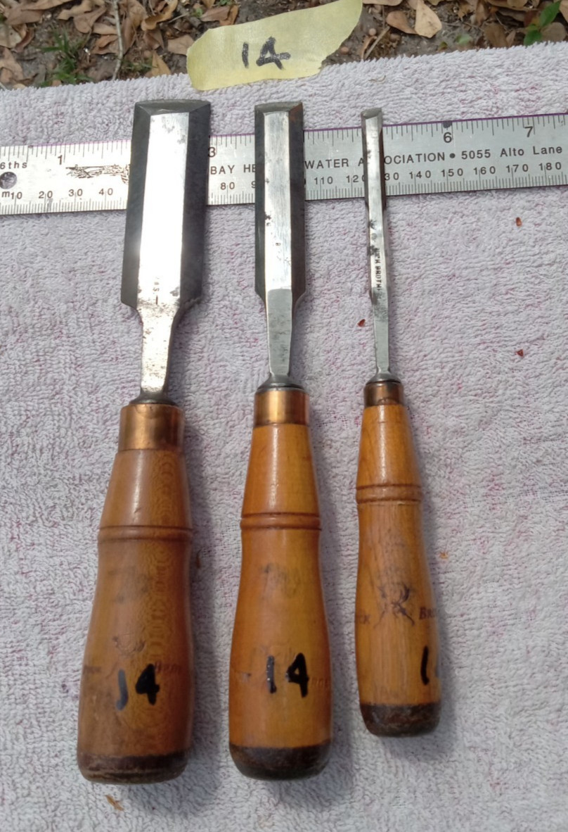 3 extra nice BUCK polished chisles