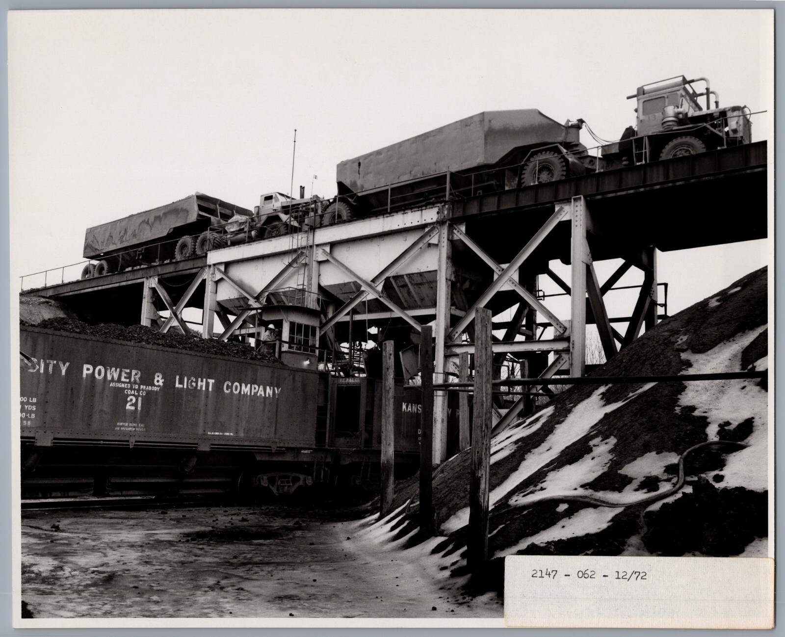 1972 Peabody Coal Company Power Mine Missouri 8x10 Photo Loading Train 7744