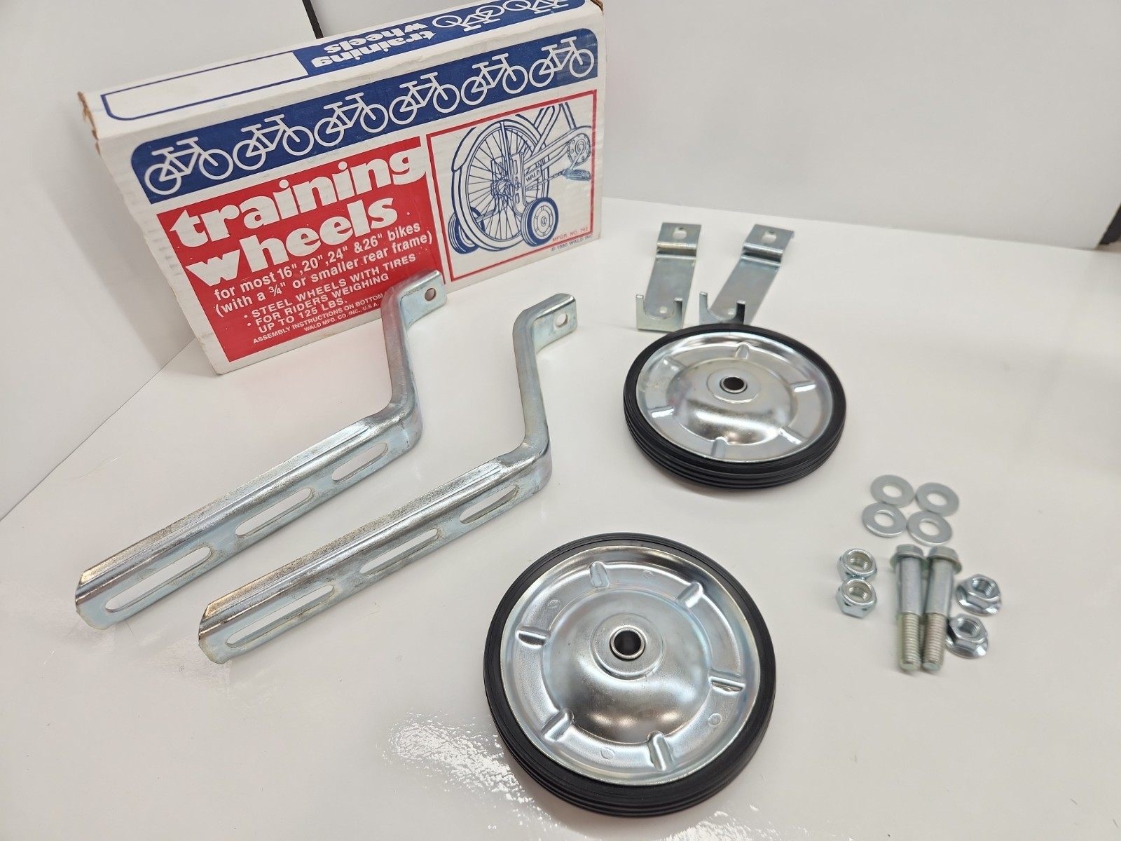 Wald 742 Training Wheels Kit: 16 - 26" Steel Wheels With Tires - New As Shown 