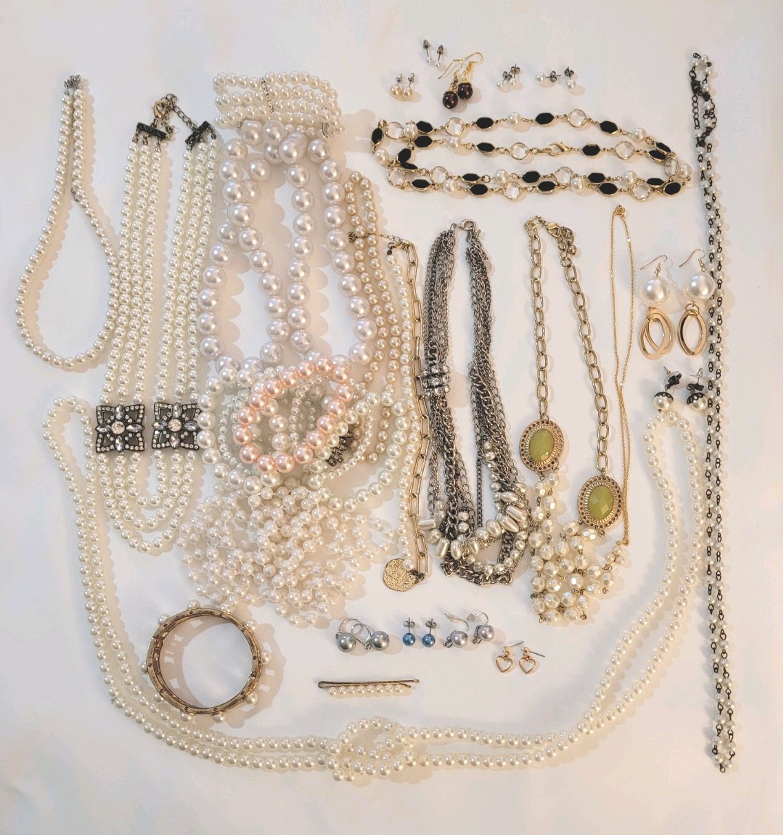 Pearl Costume Jewelry Lot Various Styles Colors Necklaces Bracelets Earrings