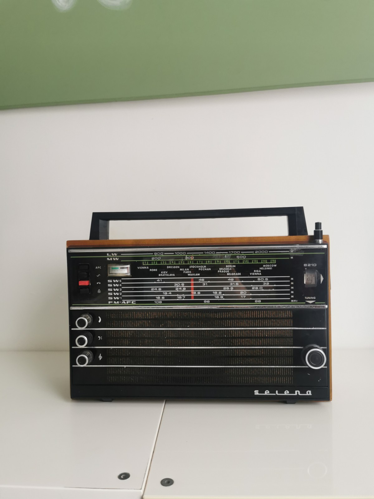 SELENA B210 Vintage retro  Radio. FM, SW, MW, LW. Made in USSR, Lovely Radio