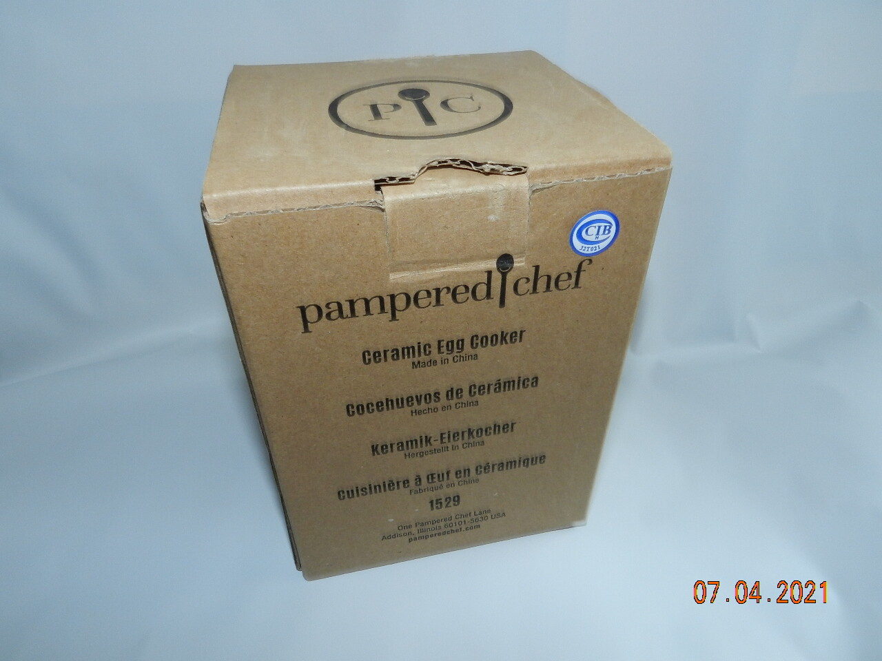 NIB Pampered Chef Ceramic Microwave Egg Cooker-Makes Individual Oatmeal Omelets 