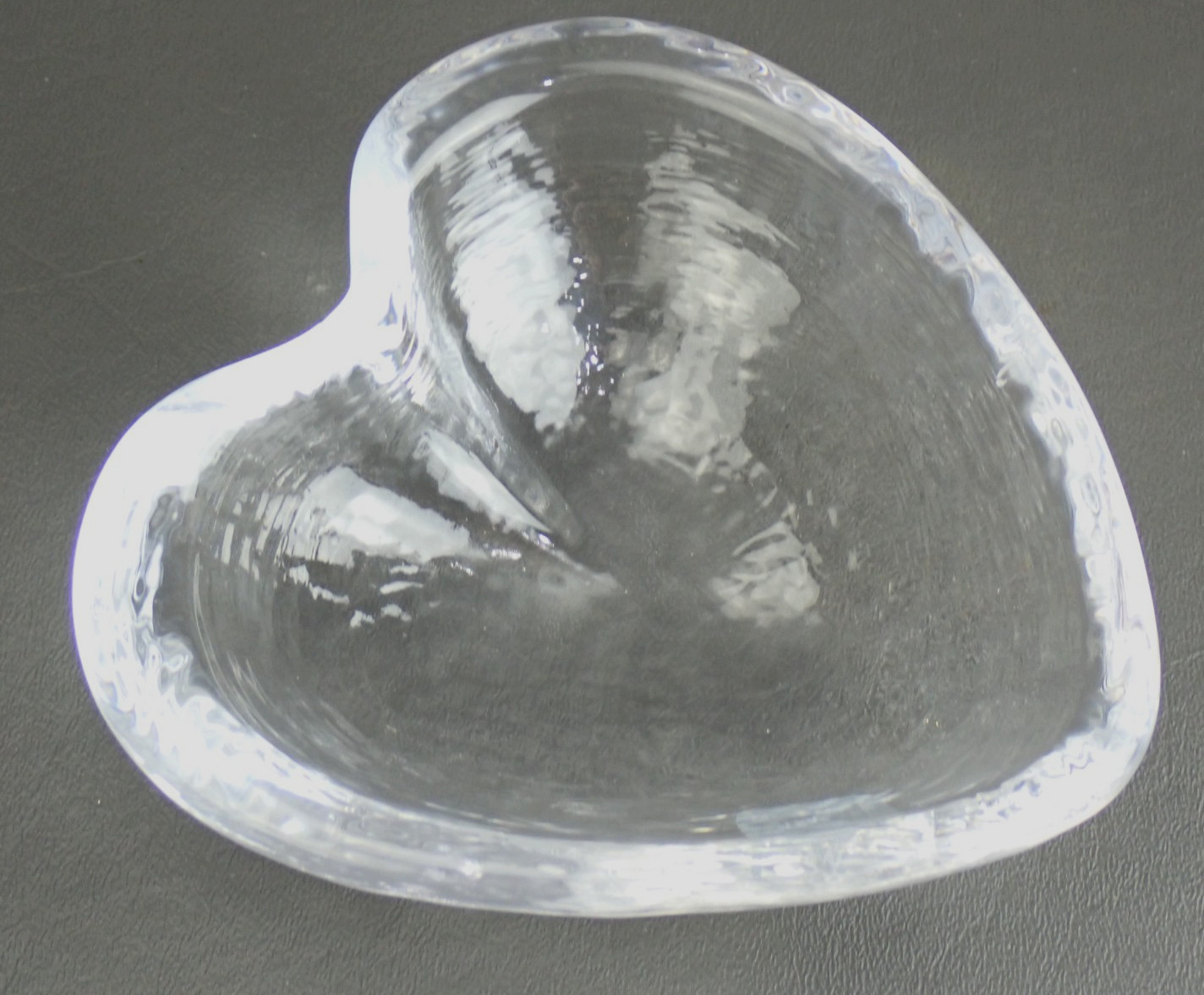 Simon Pearce Crystal Heart Shaped Trinket Jewelry Dish Bowl Orig Sticker Signed