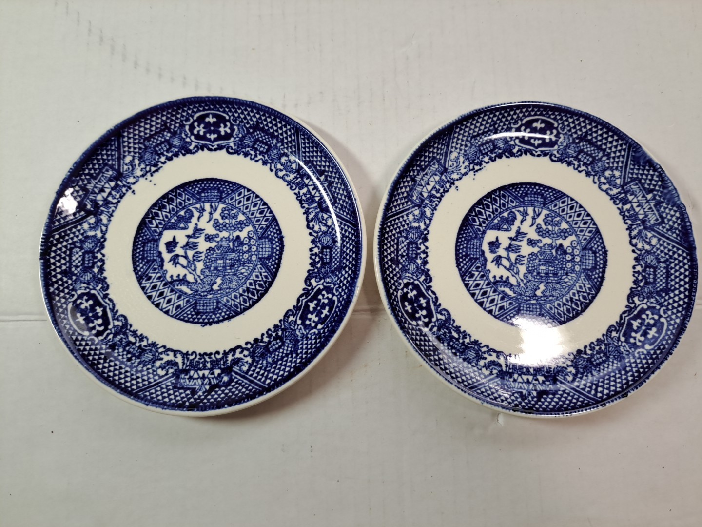 Vintage Set Of 2 Blue/White Blue Willow Pattern Plates 5 7/8" Diameter 