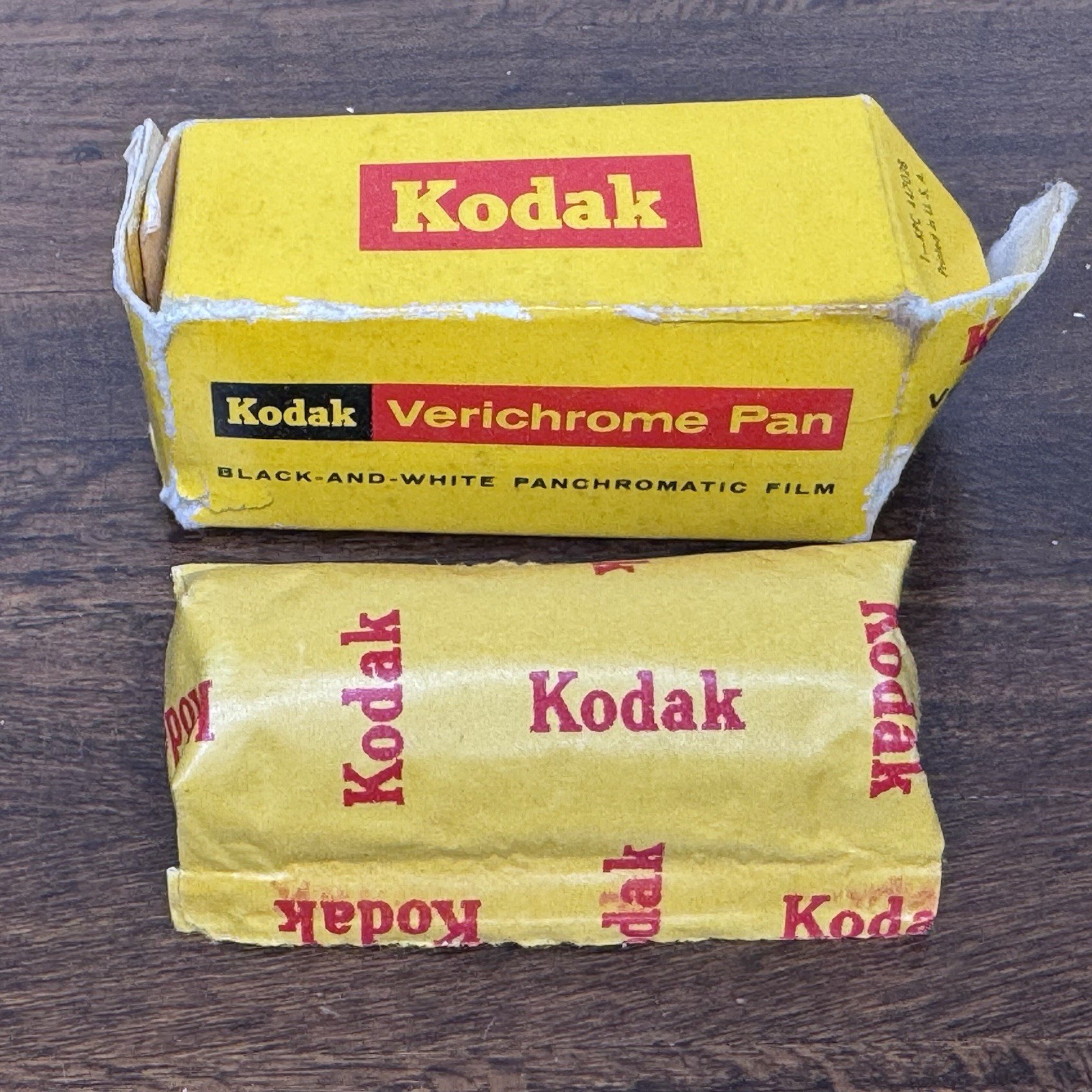 Vtg Kodak Verichrome Pan VP 127 B&W Film Roll Unused Expired May 1965 Sealed
